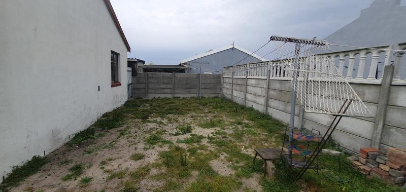 2 Bedroom Property for Sale in Lotus River Western Cape